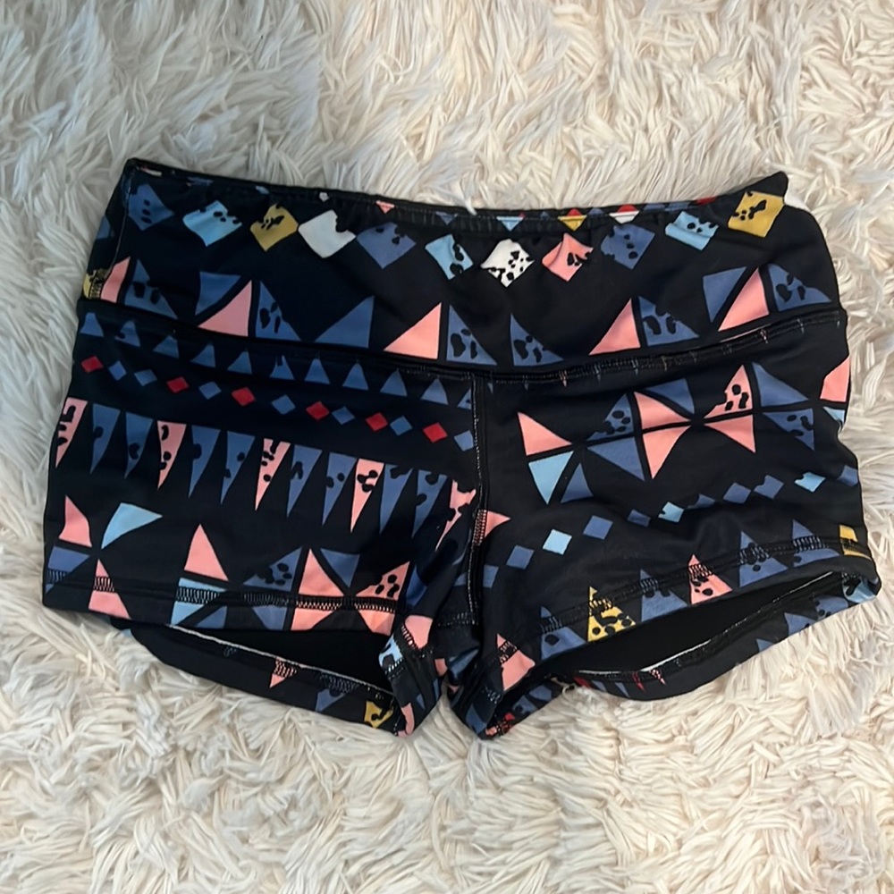 Fleo Shorts